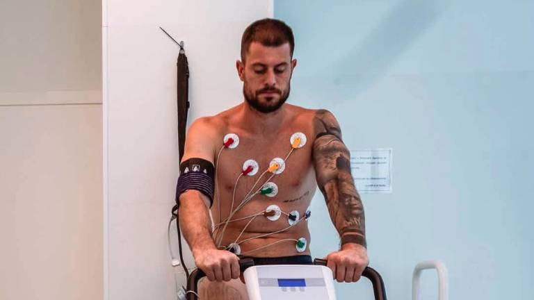 Alberto Cerri nel corso delle visite mediche sostenute lunedì (foto Cesena Fc)