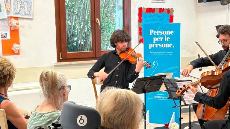 Rimini, l’orchestra Cherubini suona nelle residenze per anziani