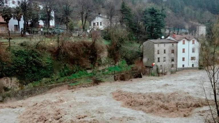 La situazione del Lamone a Marradi (foto tratta da Pedemontana Forlivese)