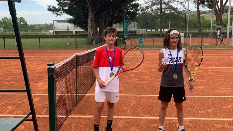 Tennis: bis di Coppini, vittorie di Samorì, Foggia, Briganti e Argentieri nel torneo Under del Tre Colli Brisighella