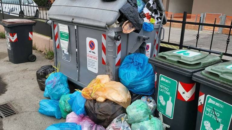 Bassa Romagna, raccolta rifiuti: disagi, si cerca una soluzione