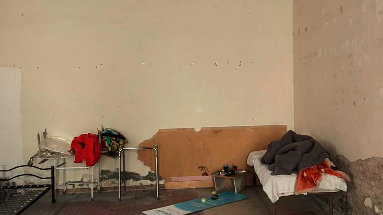 Forlì. Magazzino adibito a dormitorio abusivo in zona San Domenico