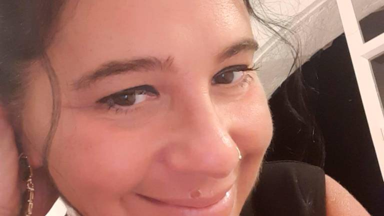 Cattolica, dal lavoro in banca alla poesia. La vita in rima di Manuela Toma dopo un incidente