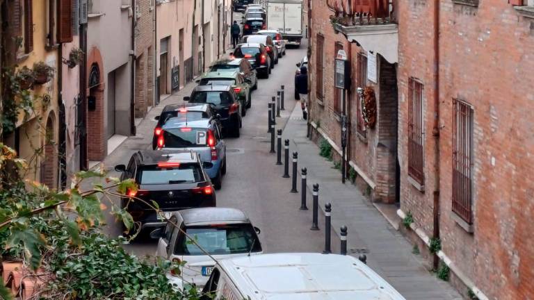 Il traffico in via Ducale