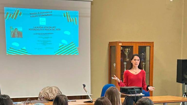 Forlì, lezione per combattere bullismo e cyberbullismo