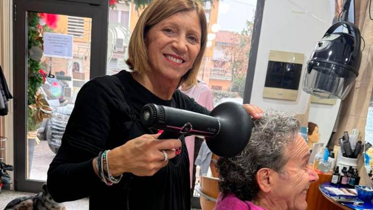 Marta Evangelisti con una cliente