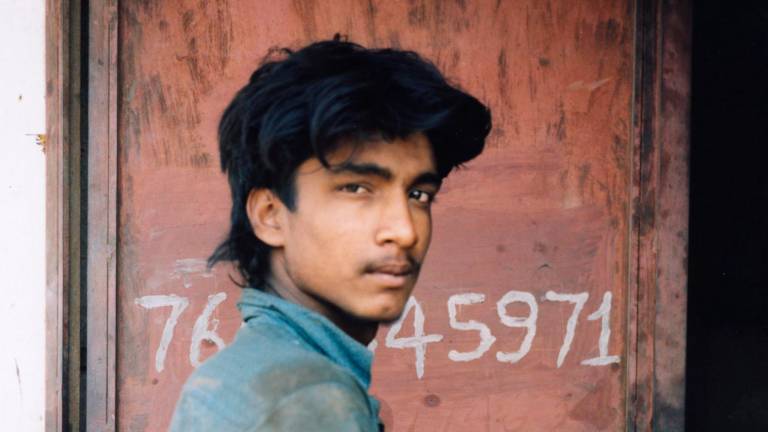 Stefania Rössl: fotografare in prima persona significa assumersi il rischio della scelta / GALLERY