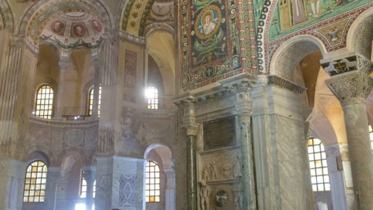 Ravenna scrive al ministro: Istituire un corso di mosaico