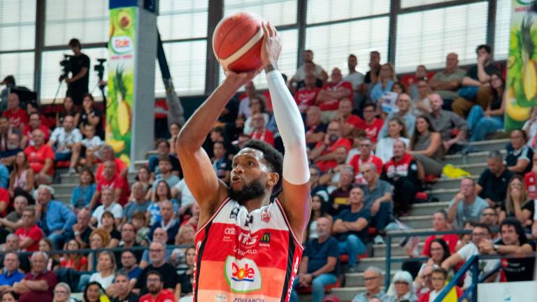 Mark Ogden torna da ex stasera al Pala Pentassuglia