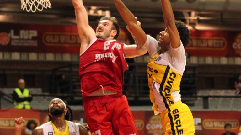Alessandro Simioni nella finale di Supercoppa con Cividale foto fiorentini