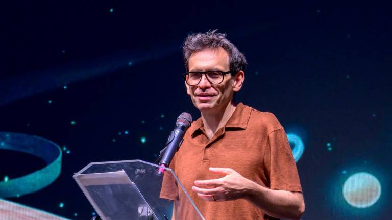 Nicola Lagioia rapisce il pubblico di Riccione con il racconto della letteratura