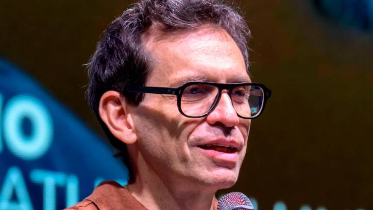 Nicola Lagioia rapisce il pubblico di Riccione con il racconto della letteratura