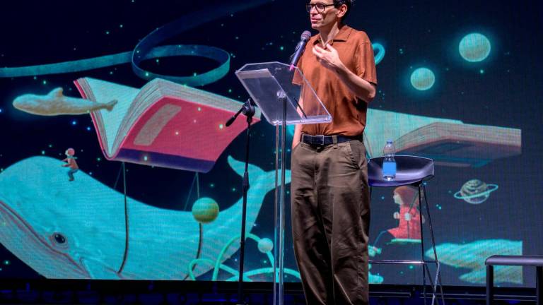Nicola Lagioia rapisce il pubblico di Riccione con il racconto della letteratura
