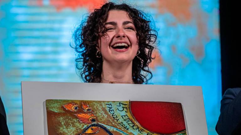 Faenza, la 18enne Giulia Rossi vince il Pavone d’Oro