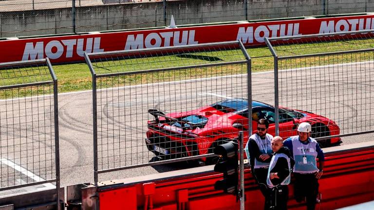 Il Wec infiamma gli appassionati, i tifosi invadono Imola