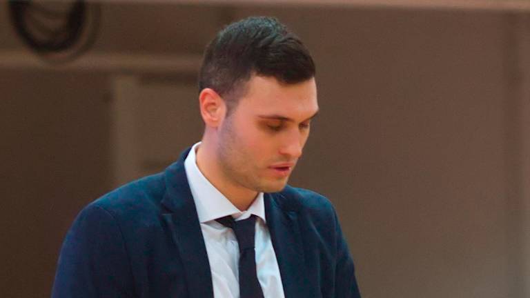 In caso di play-out l’OraSì potrebbe esonerare Andrea Auletta (foto Massimo Fiorentini)