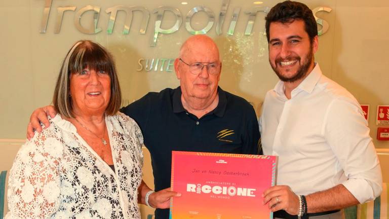 I coniugi Oosterbroek con l’assessore Mattia Guidi