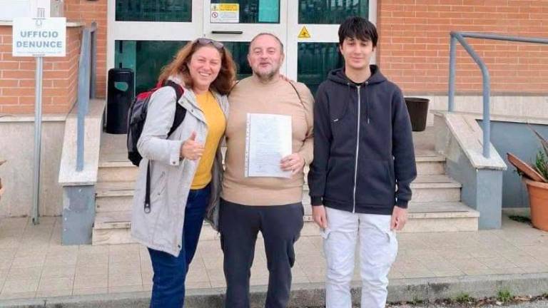 Rimini, studente straniero perde il portafoglio ma glielo ritrovano: “Italiani, brava gente”