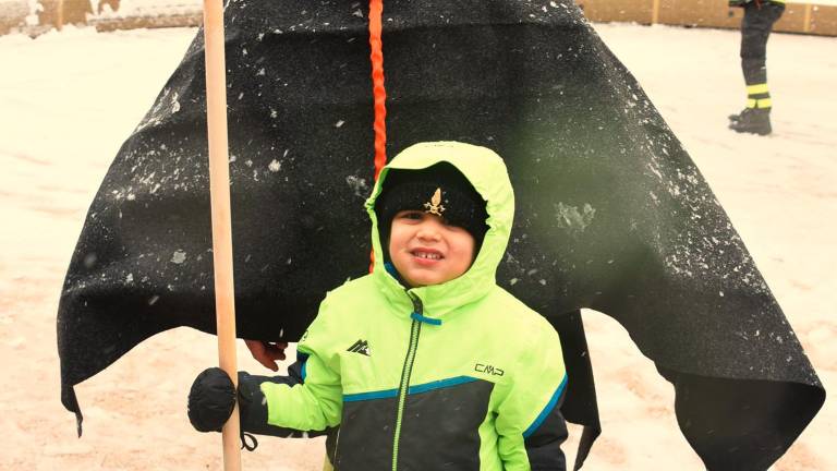 Rimini. La Befana dei pompieri in piazza Malatesta. FOTOGALLERY Migliorini