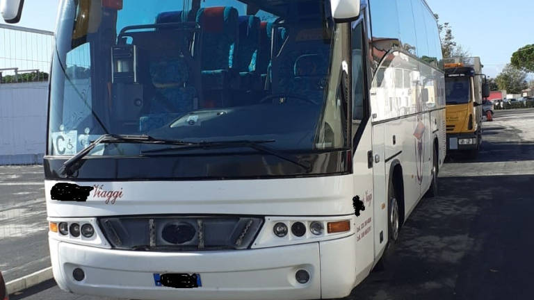 Bus non sicuro, pellegrini in viaggio a Rimini graziati dalla fede