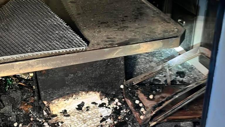 Rimini, incendio doloso nella notte a un bar in via della Fiera - Gallery
