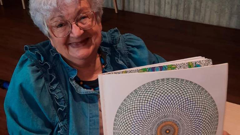 Forlì, anziana scopre la passione per i “mandala” e ne realizza quasi mille