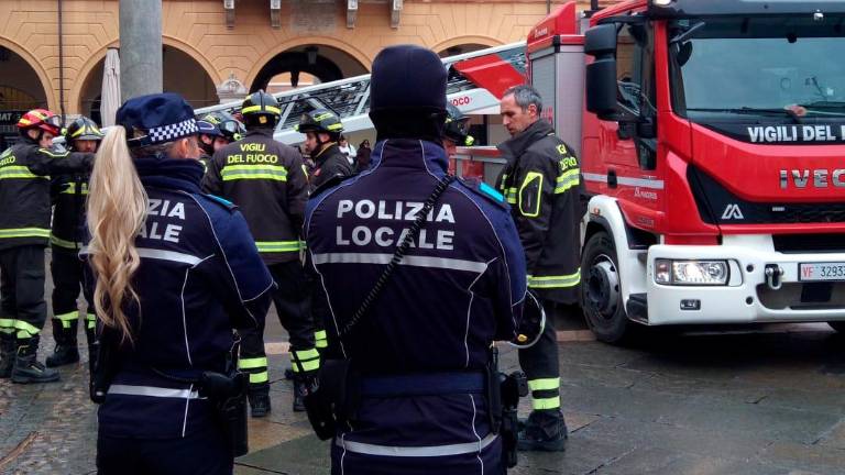 Terremoto a Ravenna, danneggiata la statua di Sant’Apollinare VIDEOGALLERY