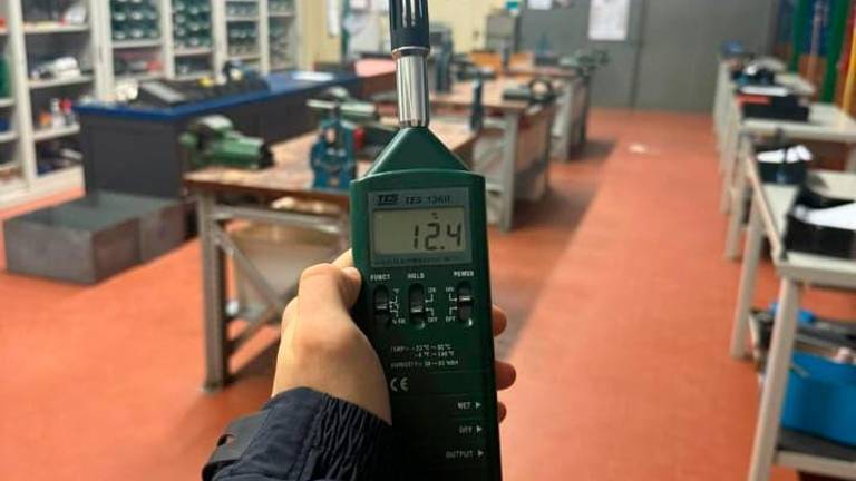 Forlì, aule al gelo alla scuola “Marconi”: protesta degli studenti
