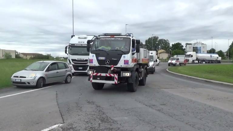 Faenza, mezzi della Protezione civile in colonna / VIDEO