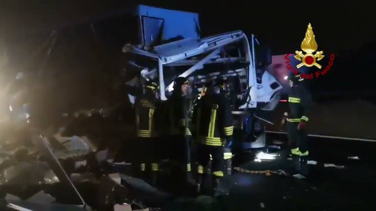 Incidente in A14 nella notte, muore all'altezza di San Mauro Pascoli VIDEO