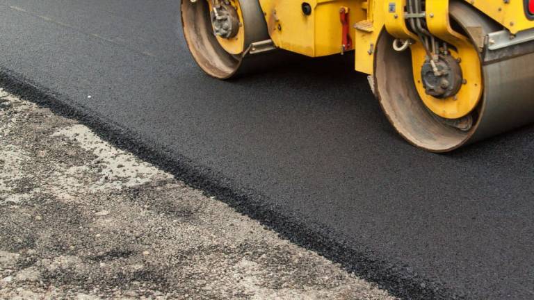 Manutenzioni viabilità stradale, avvio dei lavori di asfaltatura di via Tito Maccio Plauto