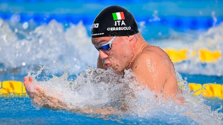 Nuoto, Europei: Simone Cerasuolo in finale nei 50 rana con il 2° miglior tempo alle spalle di Martinenghi