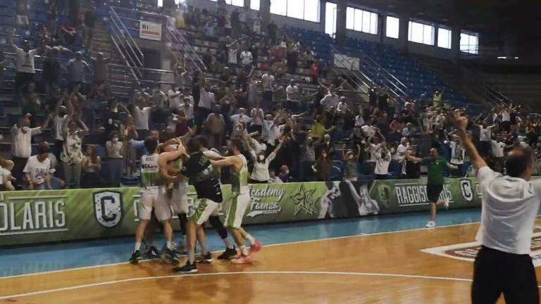 Basket B play-off, il finale da batticuore di Faenza-Ruvo 77-75 VIDEO