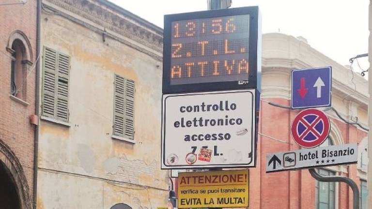 Ravenna, la ztl in via Ponte Marino diventa attiva 24 ore su 24