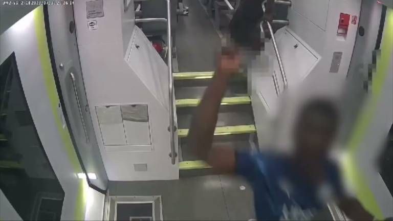 Rapina sul treno col machete: il palo catturato a Riccione VIDEO
