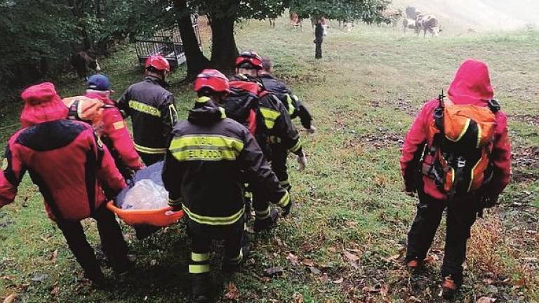 Volo di 15 metri nel dirupo, pensionato di Rimini trovato morto