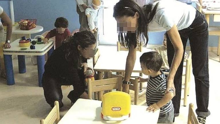 Maestre d’asilo e operatori scolastici: in cinquecento per un posto di lavoro a Rimini