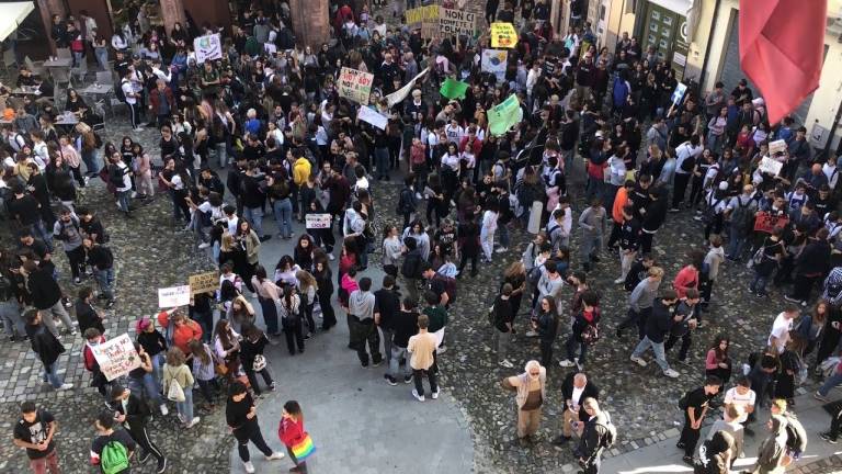 Fridays for future, gli studenti in piazza a Cesena - IL VIDEO