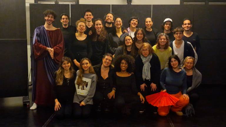 “Molto rumore per nulla” al teatro Testori con The Theater