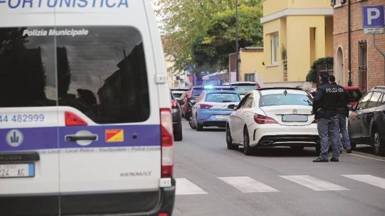 Ravenna, il pirata della strada preso grazie a un testimone era ubriaco fradicio