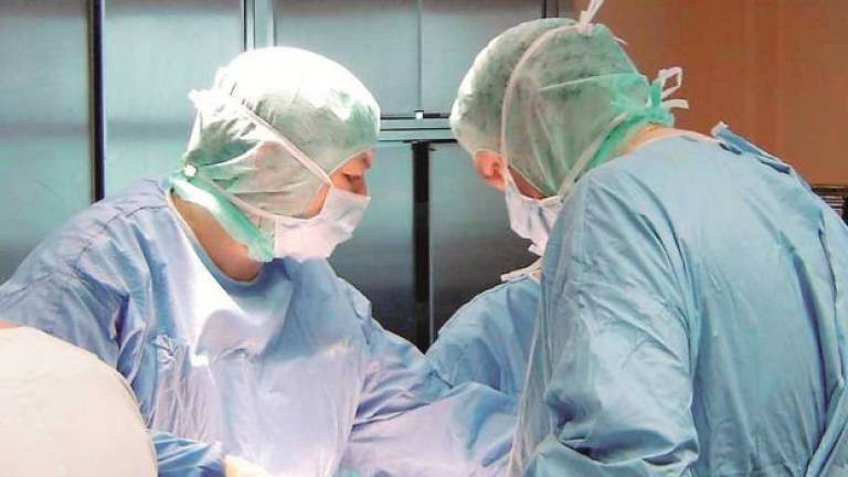 Morta dopo diagnosi tardiva, due medici a processo