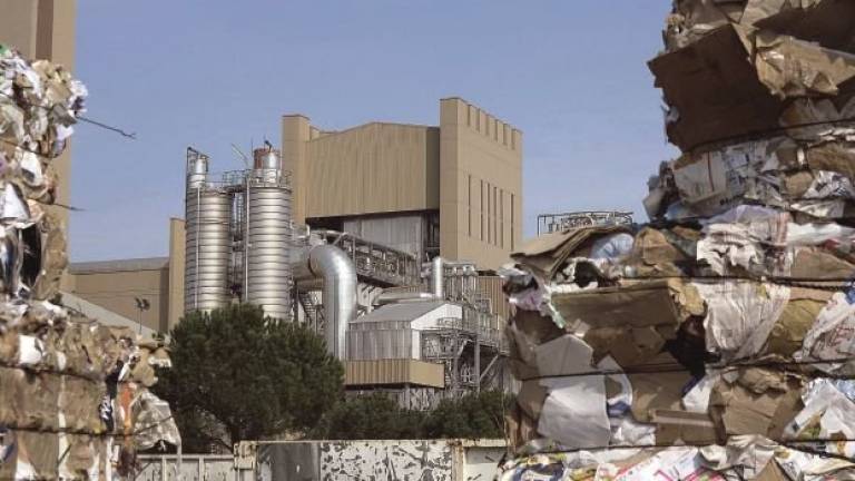 Allarme rifiuti in Romagna: C'è un deficit di impianti. Vengono stoccati nelle imprese