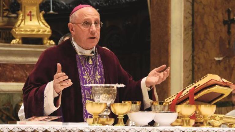 Il vescovo Pizzi: «A chi viene dopo di me suggerisco di stare vicino ai preti e ai più deboli»