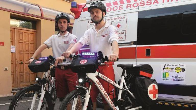 Ambulanze su due ruote, a Forlì i soccorsi arrivano anche in bici