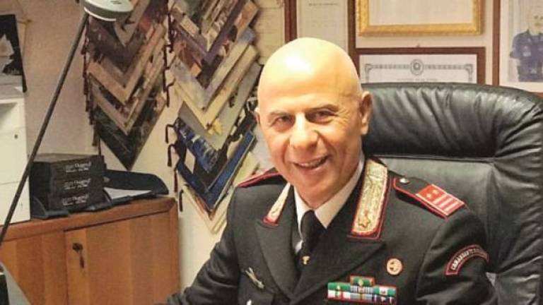Cattolica, il comandante dei carabinieri rinuncia allo shopping: fuori servizio cattura ladro