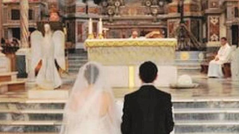 Rimini, ai corsi prima del matrimonio la coppia scoppia davanti al prete