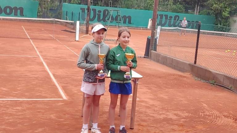 Tennis, Ludovico Zammarchi e Ioana Bala vincono l'Under 10 al torneo giovanile del Ten Sport Center Pinarella