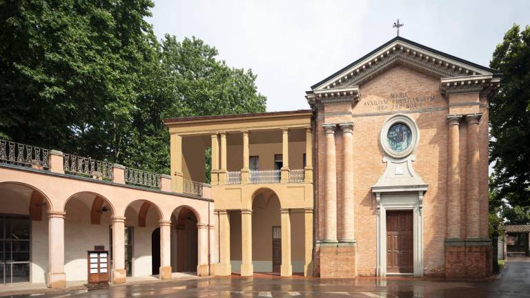 Faenza, cantieri a Faventia Sales, aule e uffici nell’ex teatro