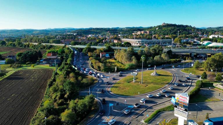 Cesena, incidente sulla Secante: camion si ribalta in galleria, corsia nord chiusa - Gallery