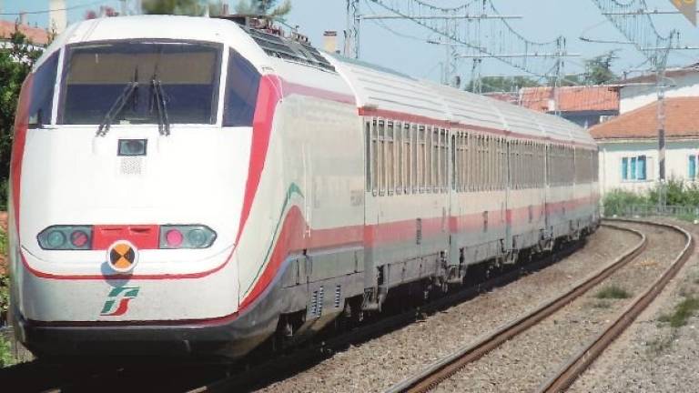 Treno: dopo i ritardi guasto risolto sulle rotaie tra Cesena e Forlì